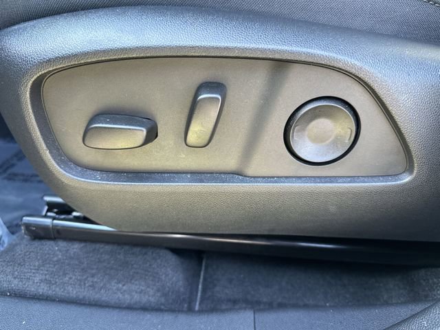 Used 2025 Chevrolet Equinox LT w/ Convenience Package II image 16