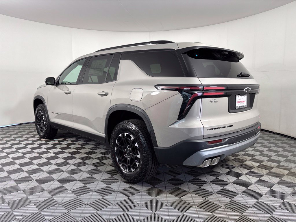 New 2027 Chevrolet Traverse Z71 w/ Enhanced Driving Package AWD/4WD image 3
