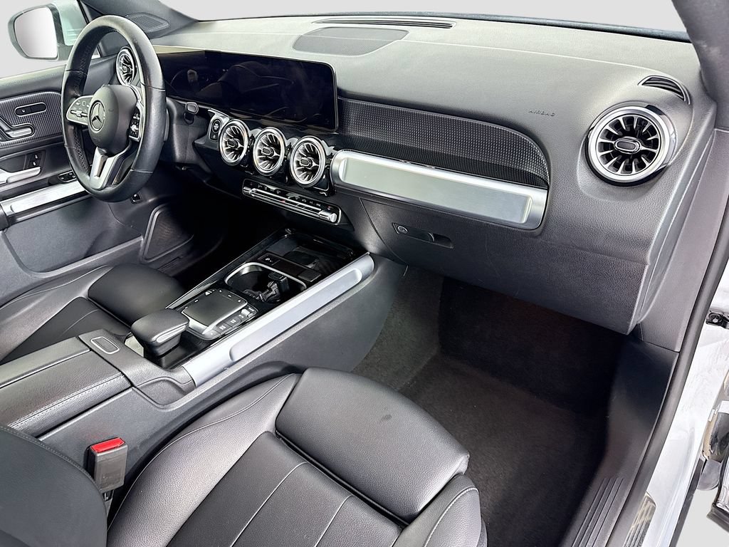 Used 2023 Mercedes-Benz GLB 250 image 17