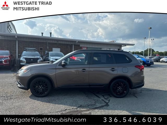 Used 2018 Mitsubishi Outlander LE AWD/4WD image 3