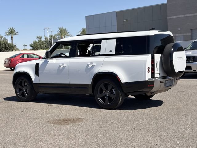 Used 2023 Land Rover Defender 130 SE AWD/4WD image 27