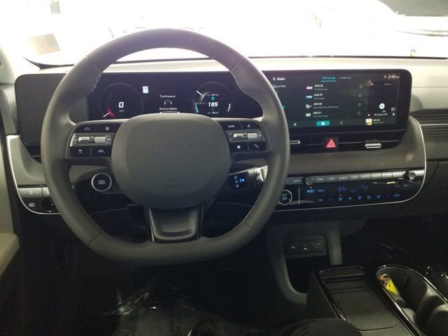 Certified 2025 Hyundai Ioniq 5 SEL image 4