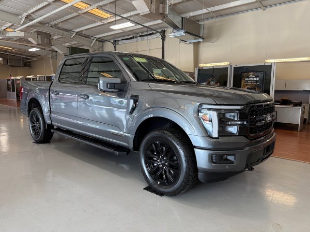 New 2025 Ford F150 Lariat w/ Equipment Group 501A Mid