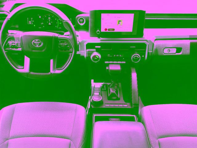 Used 2025 Toyota 4Runner SR5 AWD/4WD image 14