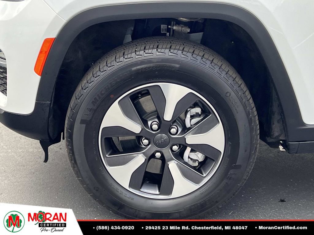 Used 2025 Jeep Grand Cherokee Limited 4xe AWD/4WD image 9