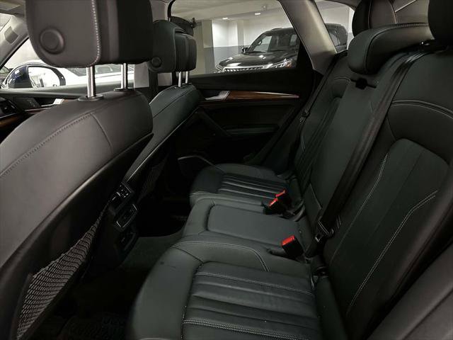 Used 2023 Audi Q5 2.0T Premium Plus w/ Premium Plus Package AWD/4WD image 17