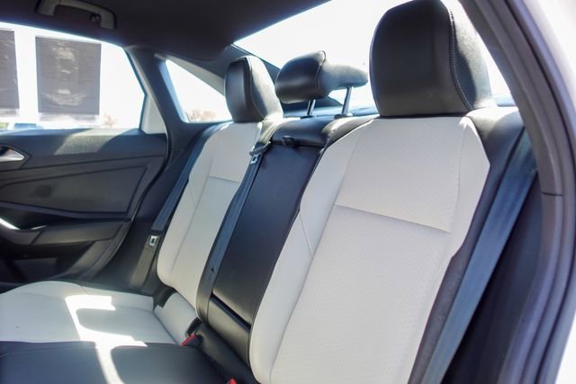 Used 2019 Volkswagen Jetta R-Line FWD image 22