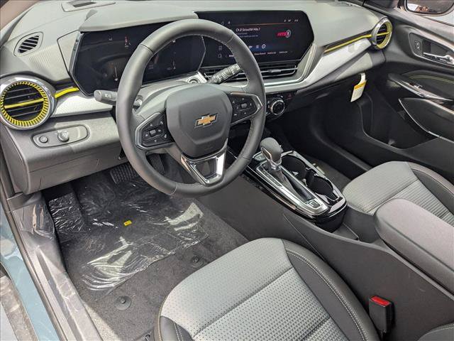 New 2026 Chevrolet Trax LT w/ Driver Confidence Package FWD image 3