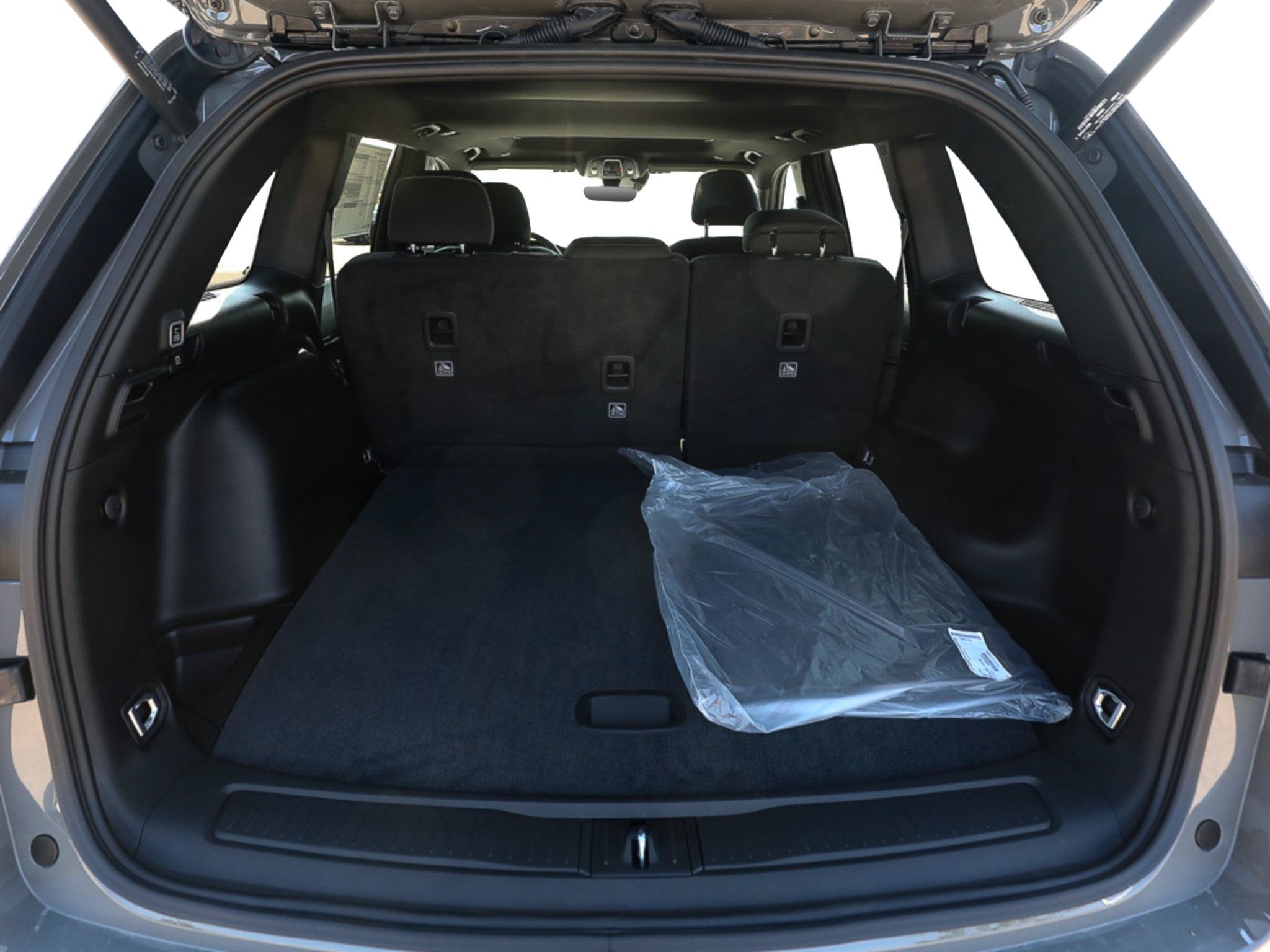 New 2027 Jeep Grand Cherokee Laredo X AWD/4WD image 7
