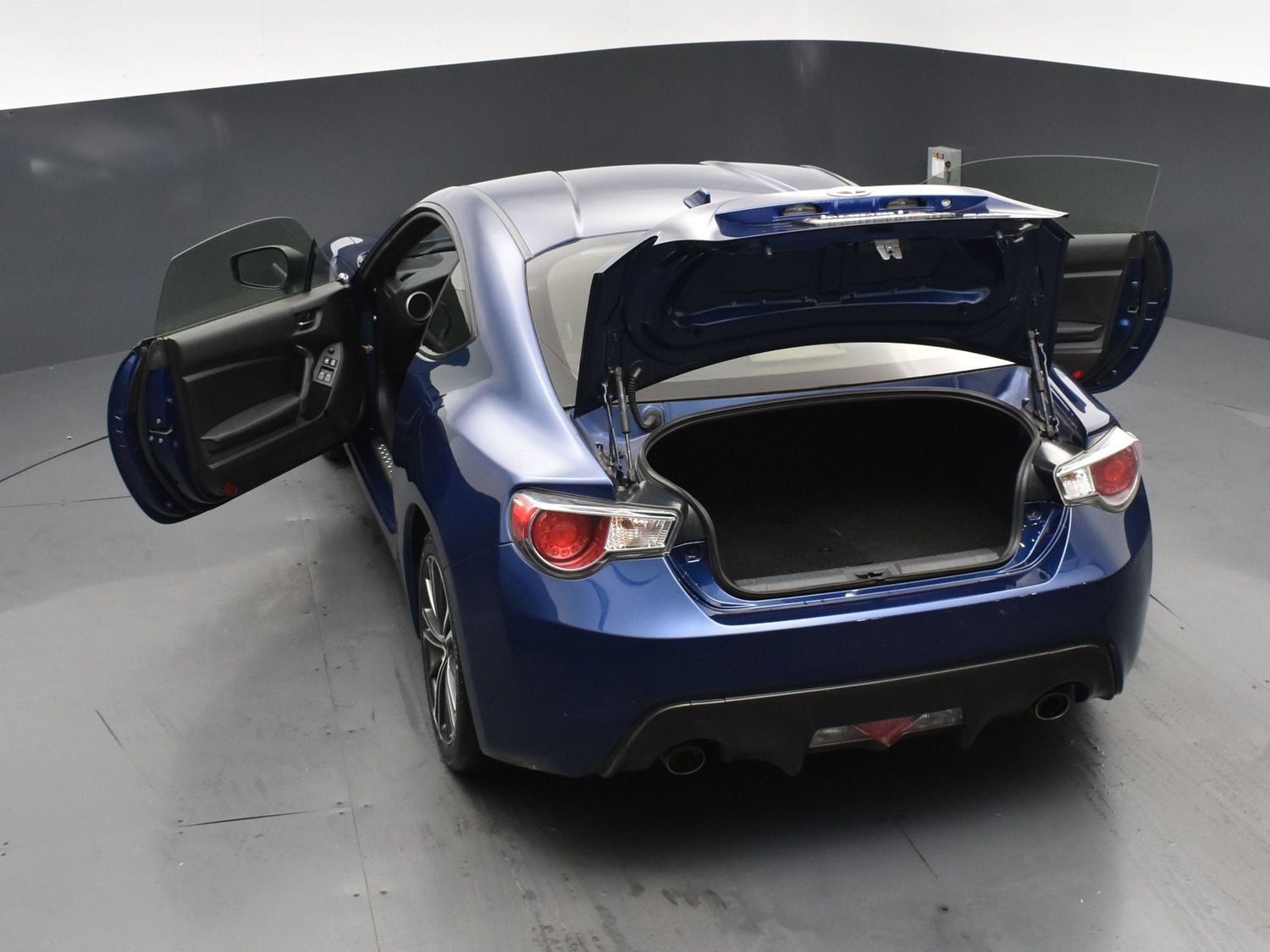 Used 2015 Scion FR-S RWD image 19