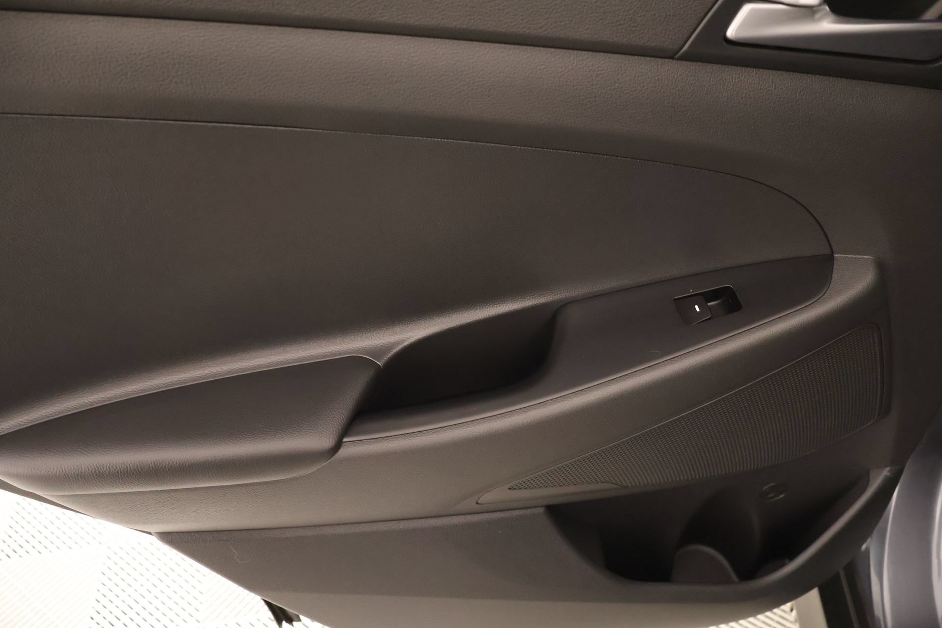 Used 2016 Hyundai Tucson Sport AWD/4WD image 16