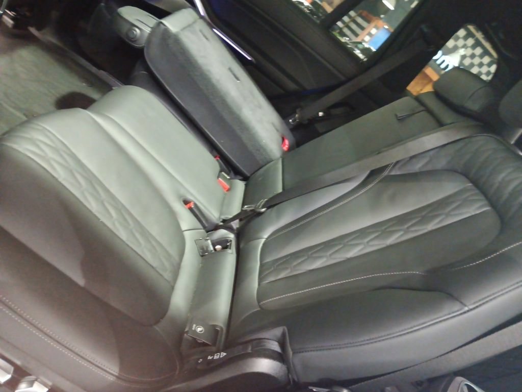 Certified 2026 BMW X7 M60i AWD/4WD image 7