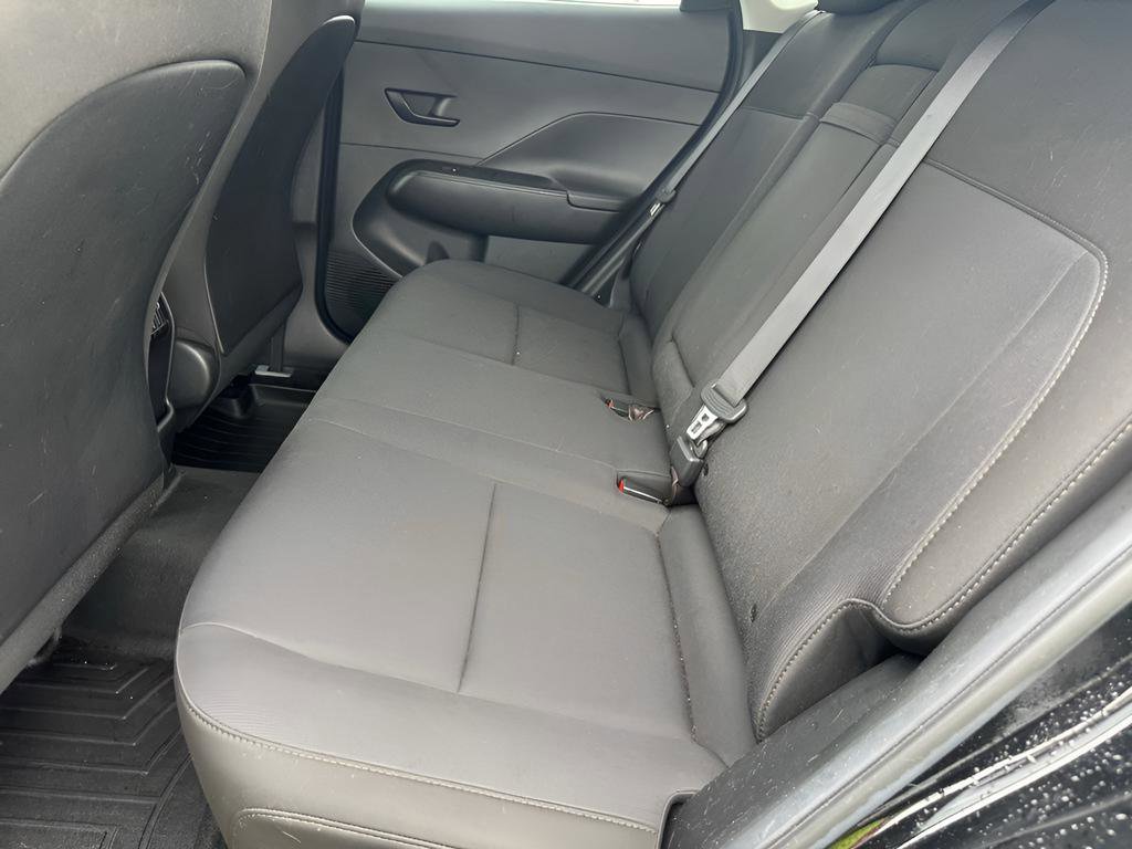Used 2025 Hyundai Kona SEL AWD/4WD image 15