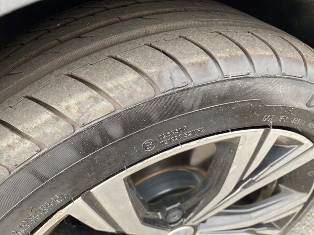 Used 2022 Volkswagen Passat 2.0T image 23