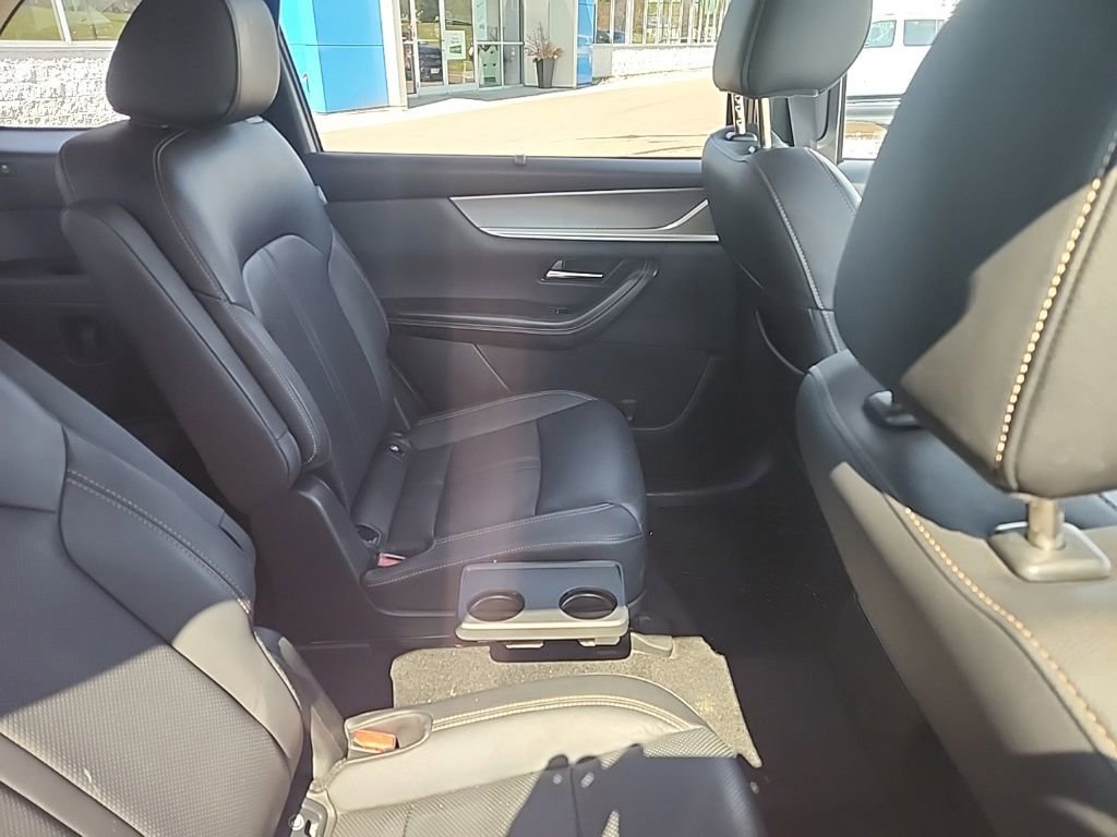 Used 2025 MAZDA CX-90 3.3 Turbo w/ Preferred Package image 15