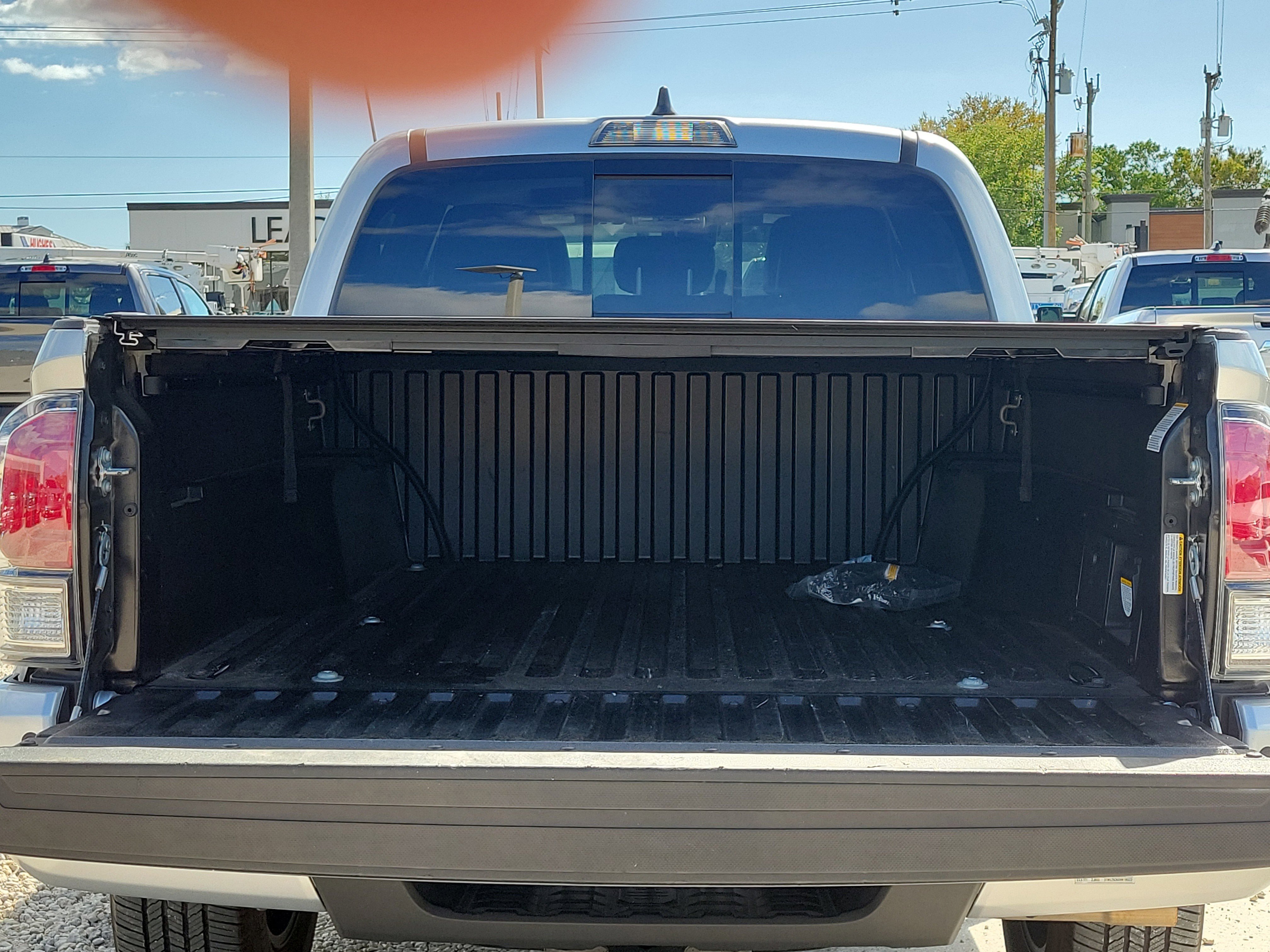 Used 2022 Toyota Tacoma Limited image 12