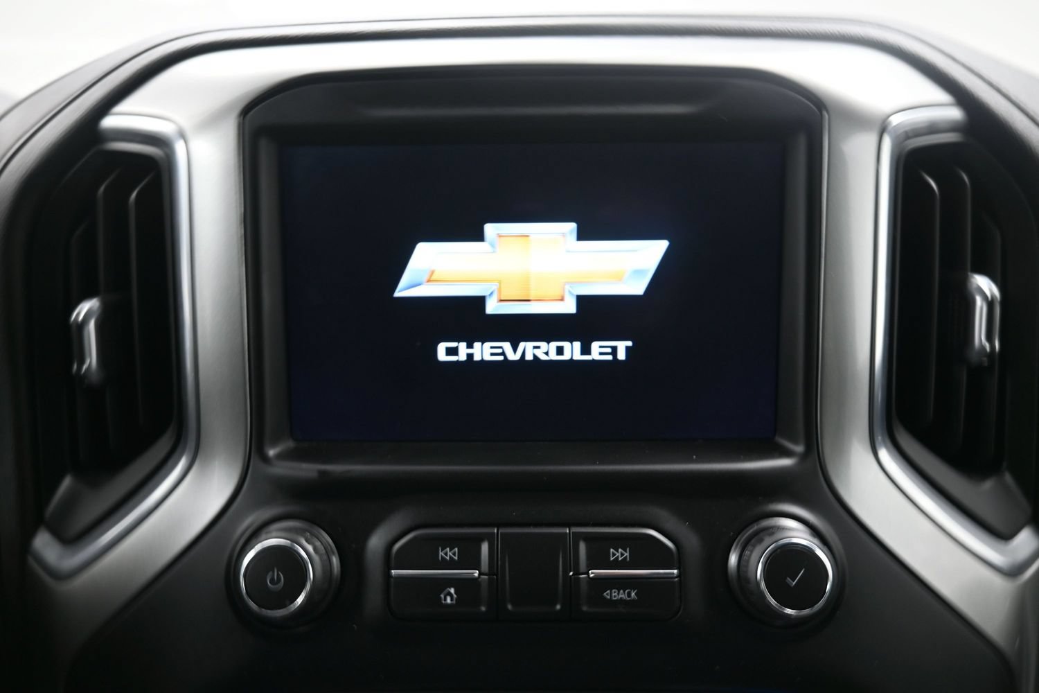Used 2020 Chevrolet Silverado 1500 LT Trail Boss AWD/4WD image 33