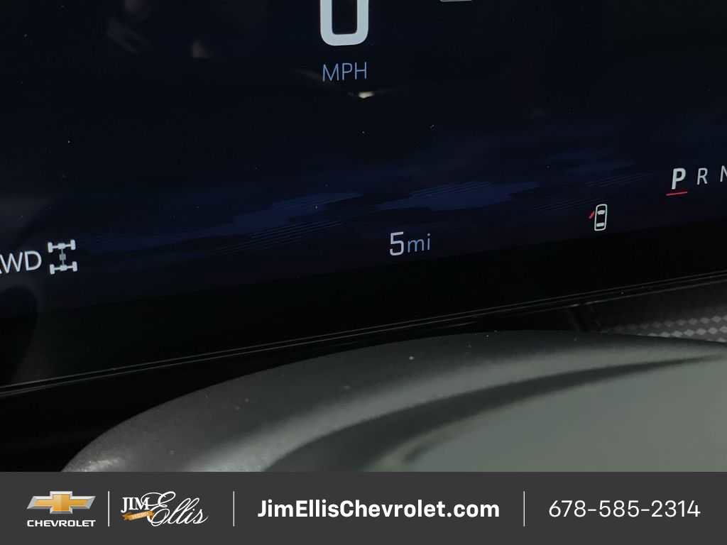 Certified 2025 Chevrolet Equinox RS w/ Safety and Technology Package image 26