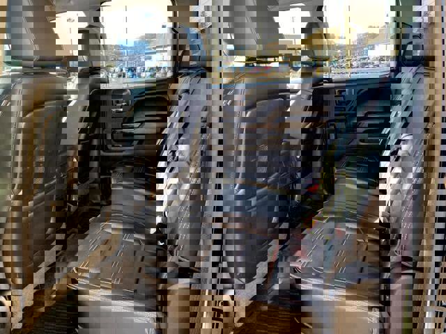 Used 2015 GMC Sierra 3500 Denali w/ Duramax Plus Package image 8