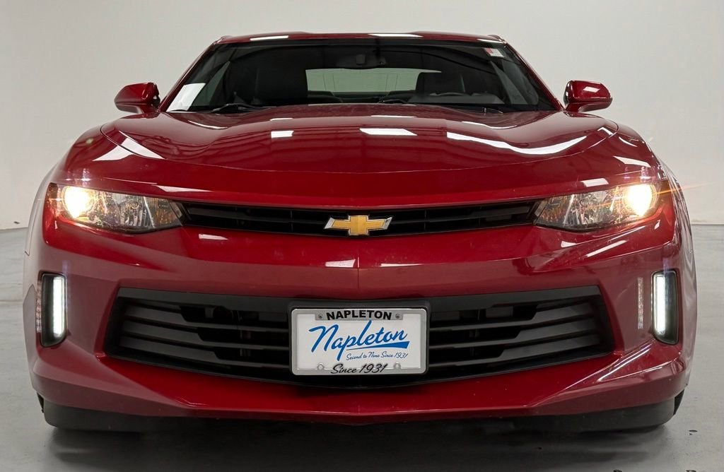 Used 2017 Chevrolet Camaro LT RWD image 7