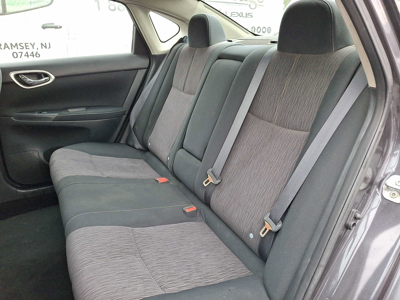 Used 2015 Nissan Sentra SV FWD image 9