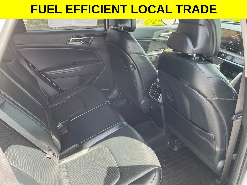 Used 2024 Kia Sportage EX AWD/4WD image 11
