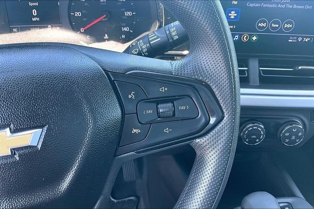 Used 2024 Chevrolet Trax LS FWD image 19