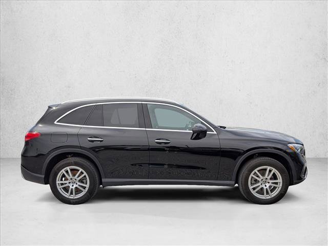 Used 2023 Mercedes-Benz GLC 300 4MATIC image 4