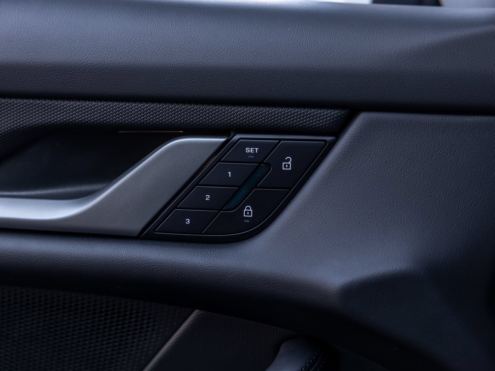 New 2026 Porsche Taycan AWD/4WD image 44