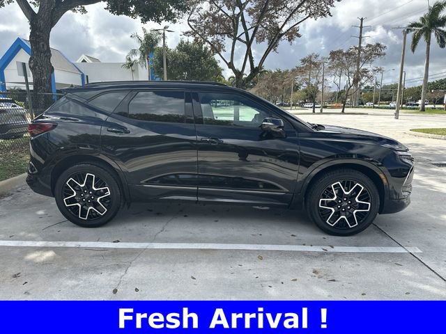 Certified 2025 Chevrolet Blazer RS w/ Driver Confidence II Package image 39