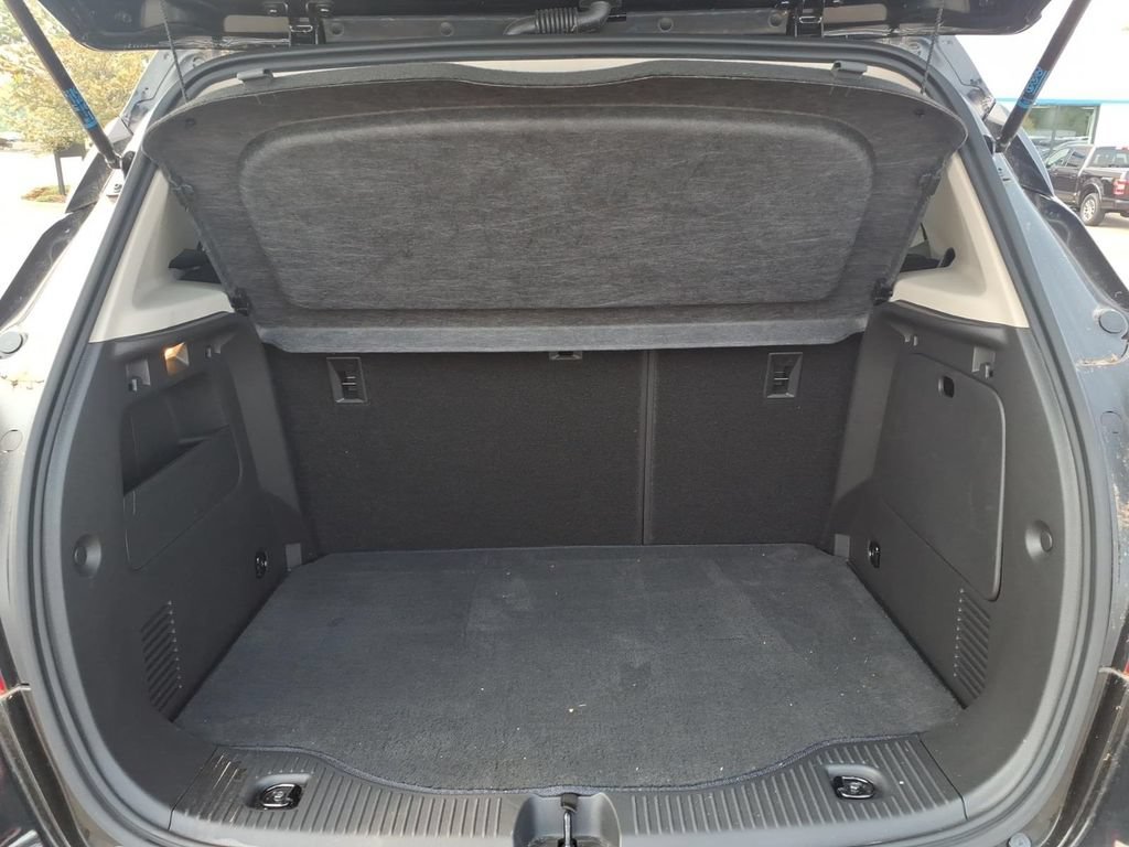 Used 2022 Buick Encore Preferred w/ Safety Package AWD/4WD image 8