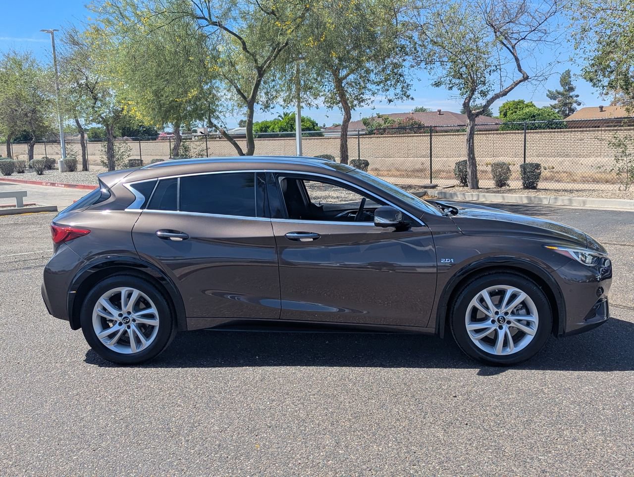 Certified 2019 INFINITI QX30 w/ Cargo Package image 7