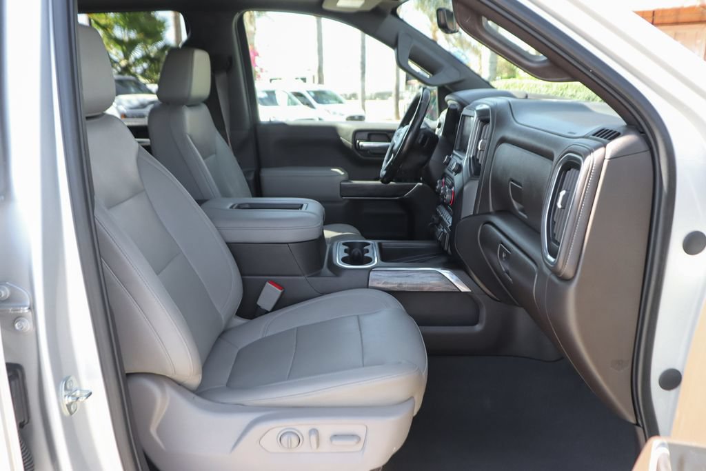 Used 2022 Chevrolet Silverado 1500 LTZ w/ LTZ Premium Package AWD/4WD image 39