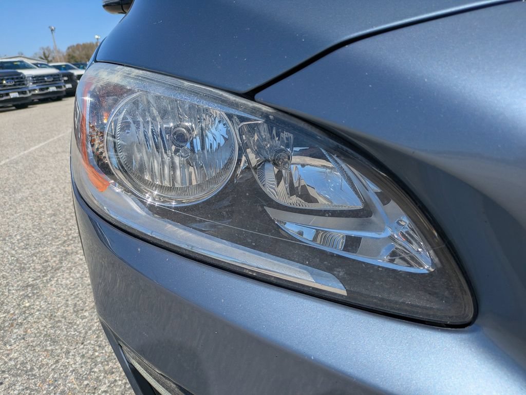 Used 2018 Volvo V60 T5 Cross Country AWD/4WD image 10
