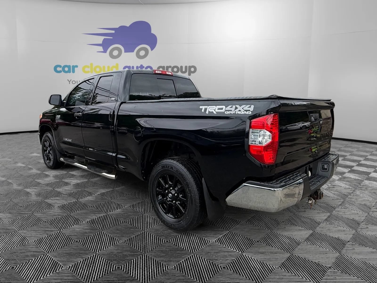 Used 2015 Toyota Tundra SR5 w/ TRD Off Road Package AWD/4WD image 3