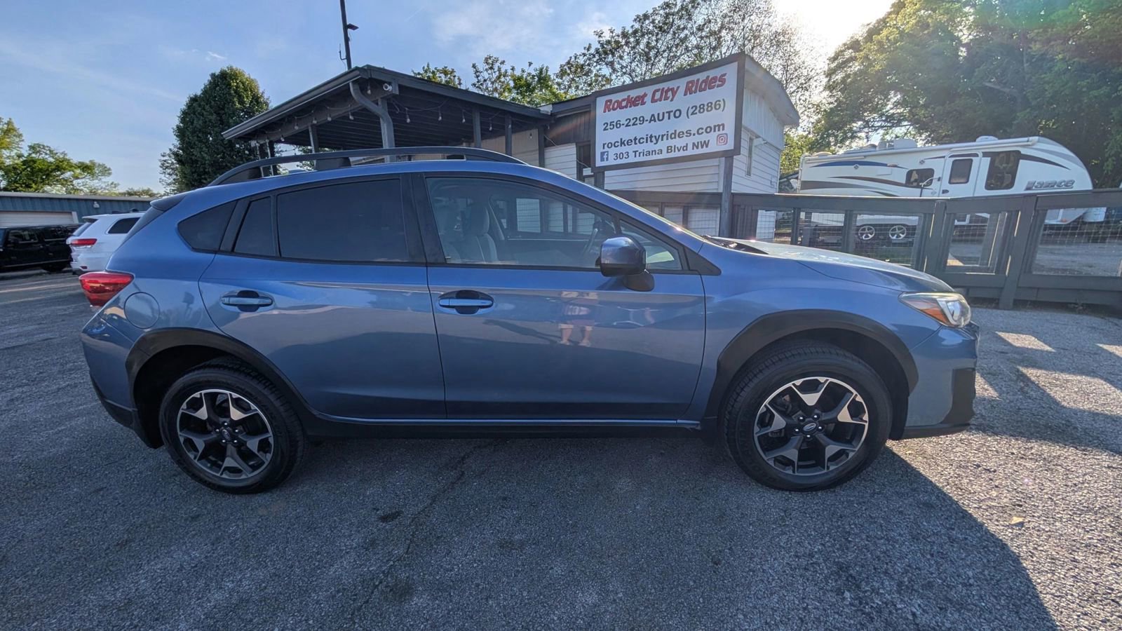 Used 2020 Subaru Crosstrek 2.0i Premium w/ Moonroof Package 1 AWD/4WD image 2