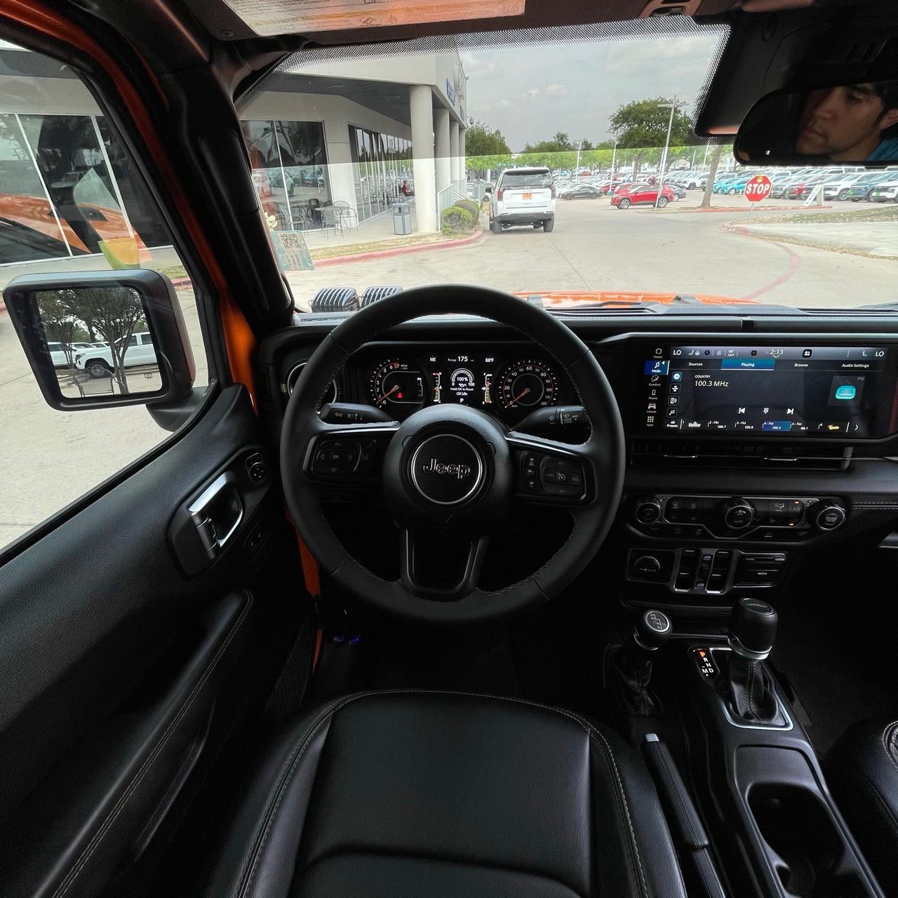 Used 2025 Jeep Gladiator Sport image 12