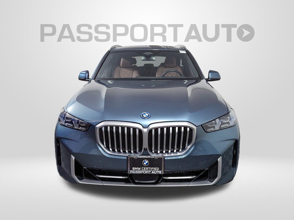 Certified 2025 BMW X5 xDrive50e w/ Premium Package AWD/4WD image 12