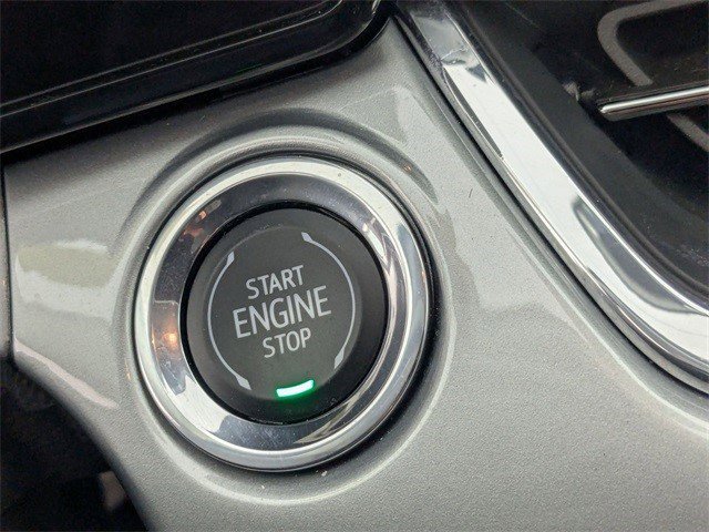 Certified 2025 Chevrolet Trax LT w/ LT Convenience Package image 22