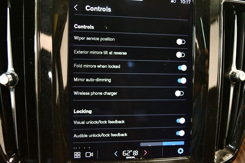 Used 2022 Volvo XC60 B5 Momentum w/ Protection Package Premier image 50