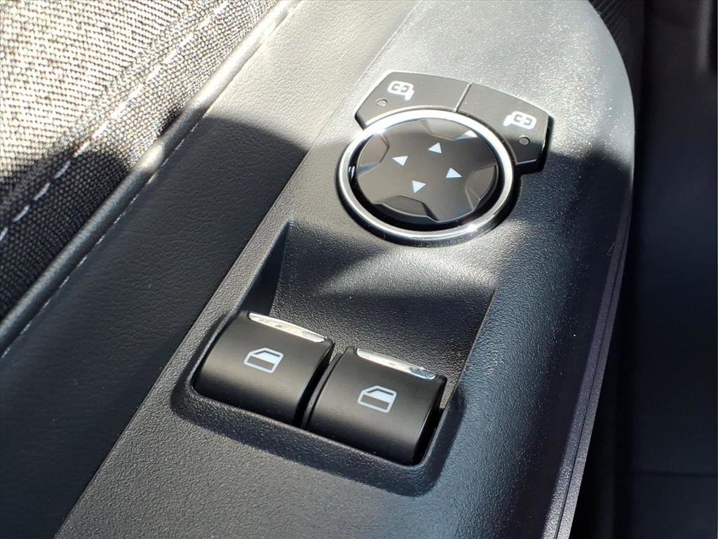 Used 2025 Ford Mustang Coupe image 22