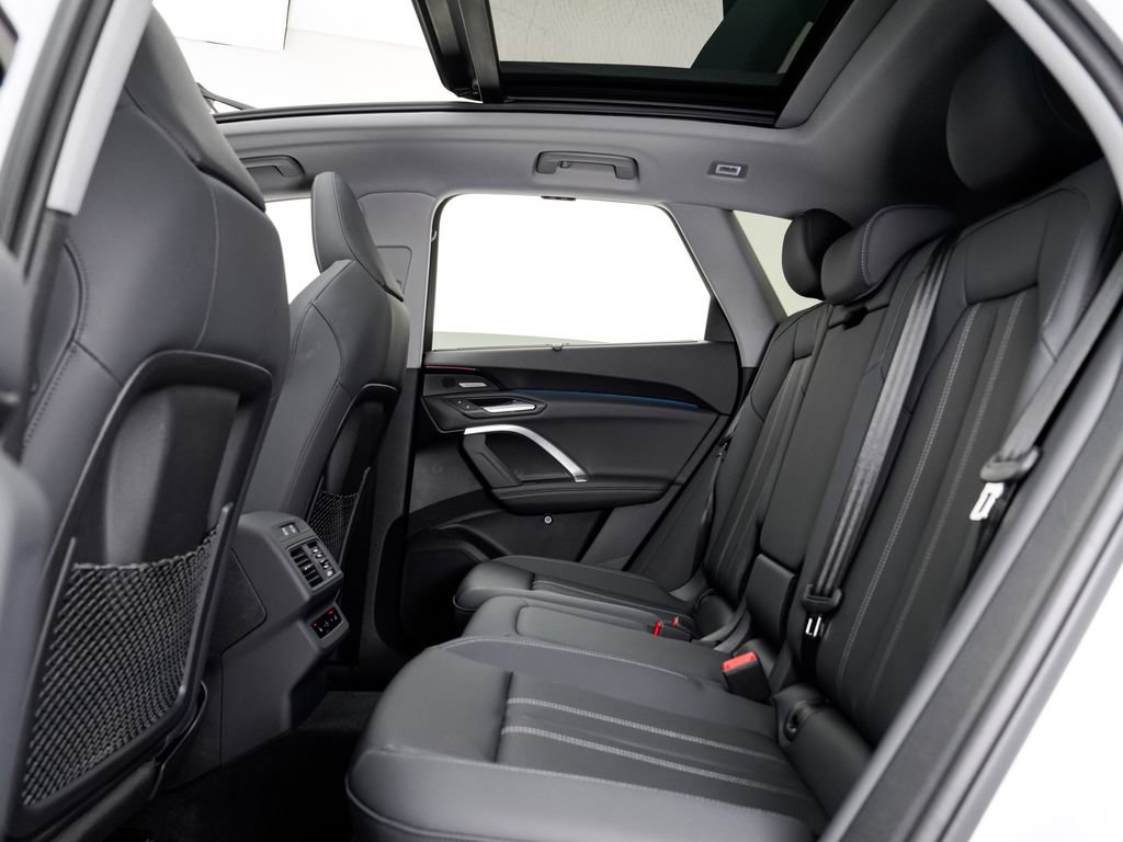 Certified 2025 Audi Q5 Prestige AWD/4WD image 25
