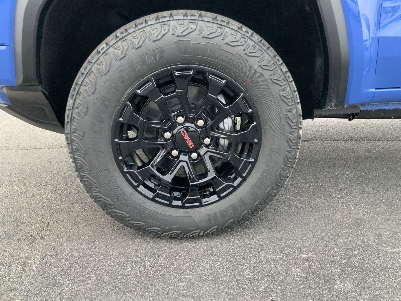 New 2026 GMC Canyon Elevation w/ Convenience Package image 20