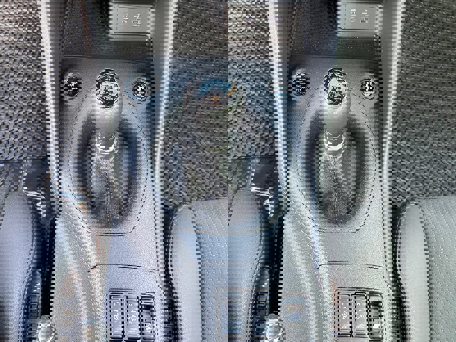 Certified 2024 Nissan Z Performance w/ Floor Mat Package image 27