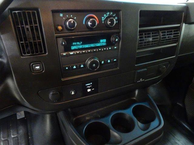 Used 2021 Chevrolet Express 2500 w/ Driver Convenience Package image 30