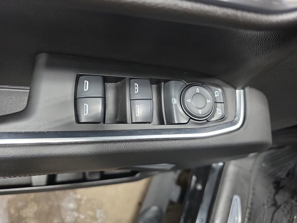 Used 2022 GMC Sierra 1500 Elevation image 27