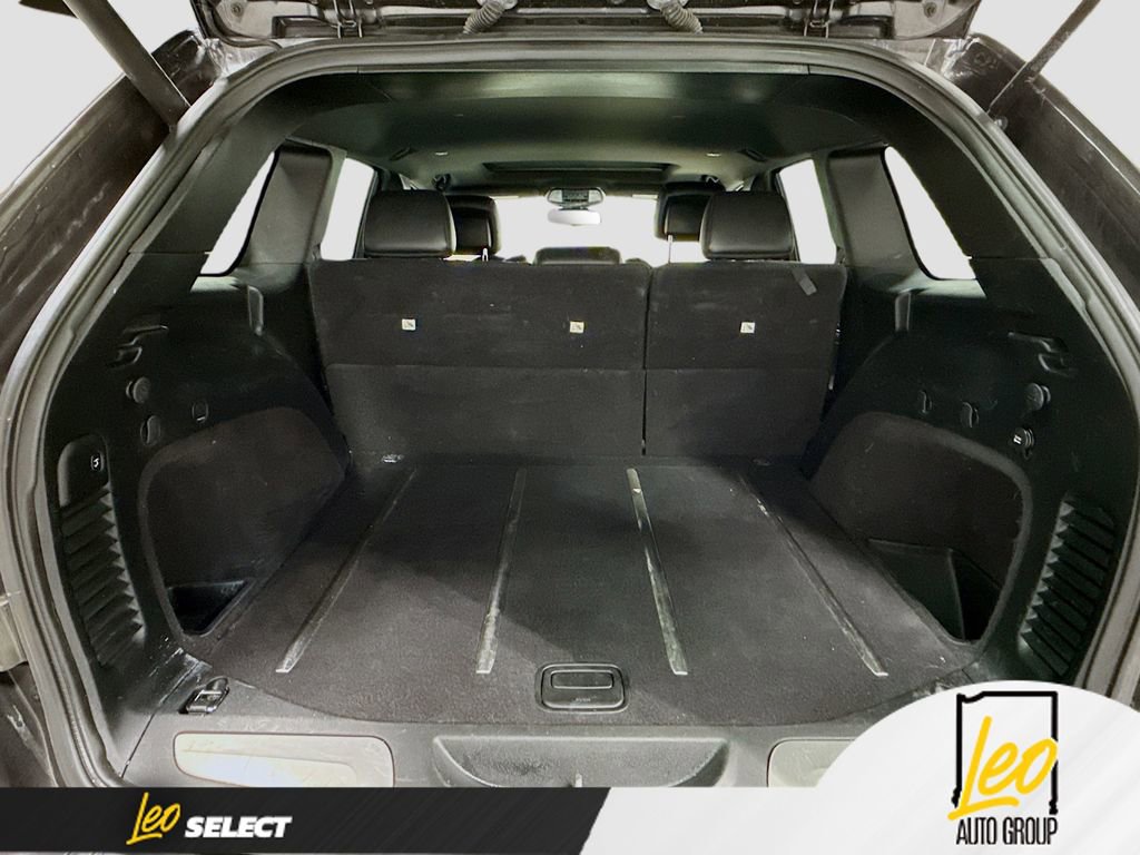 Used 2016 Jeep Grand Cherokee Limited AWD/4WD image 26