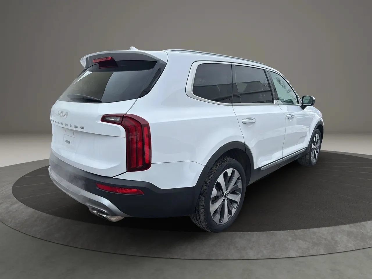 Used 2022 Kia Telluride S AWD/4WD image 5