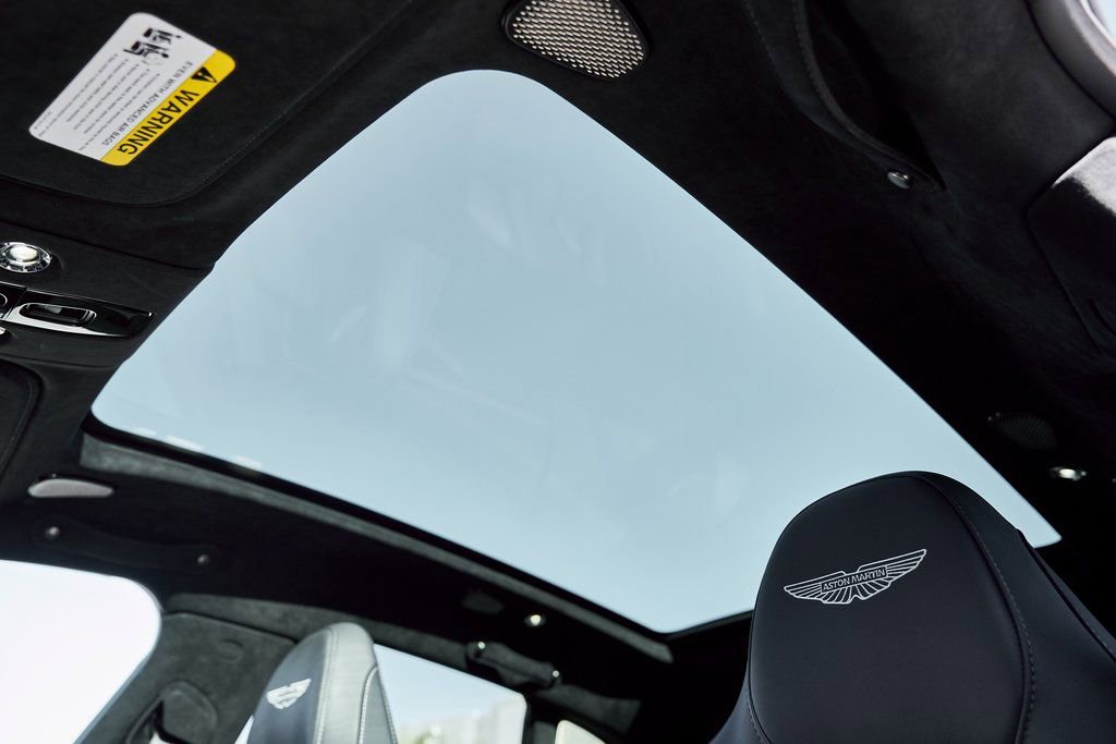 Used 2025 Aston Martin DBX 707 image 51