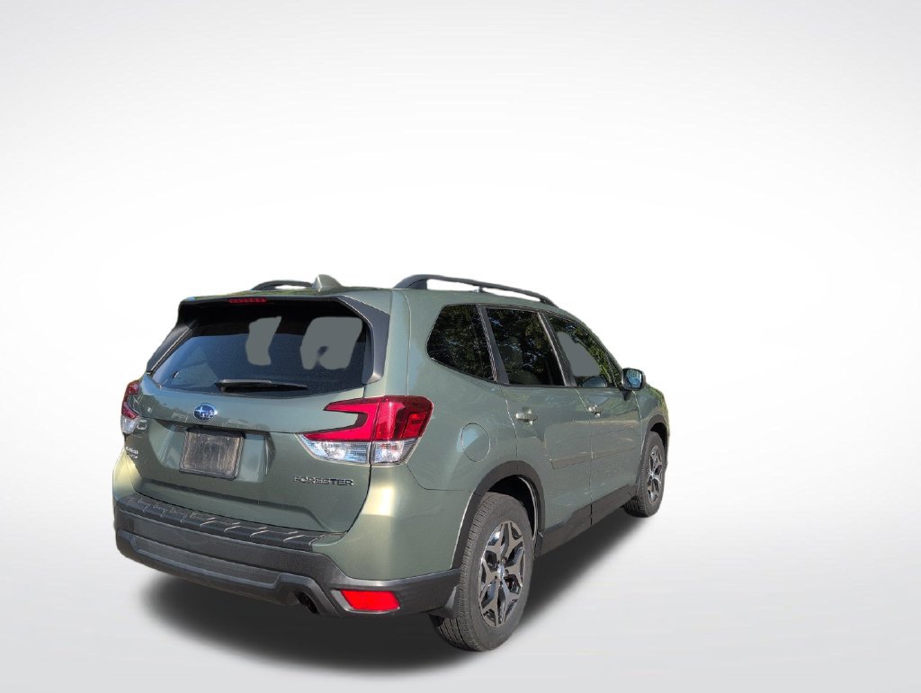 Used 2020 Subaru Forester Premium AWD/4WD image 8